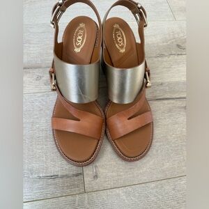Tod's Women's Tan and Silver Sandals